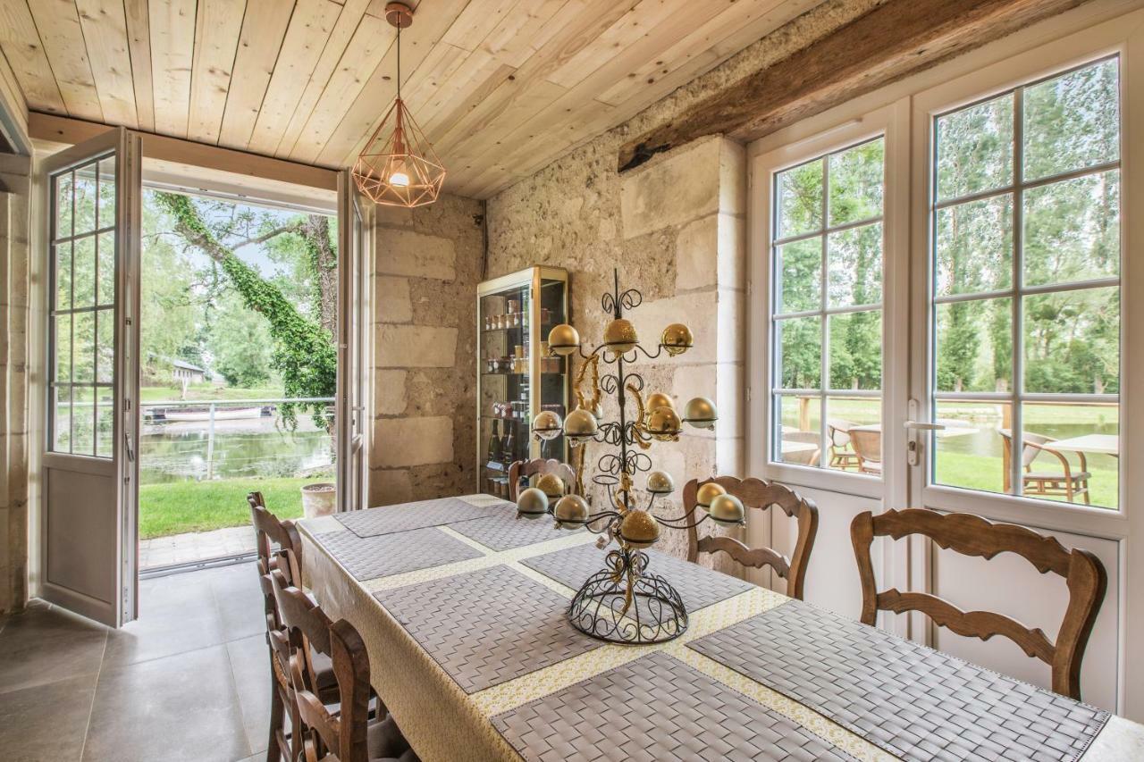 Le Moulin De Chareau Bed & Breakfast Reugny  ภายนอก รูปภาพ