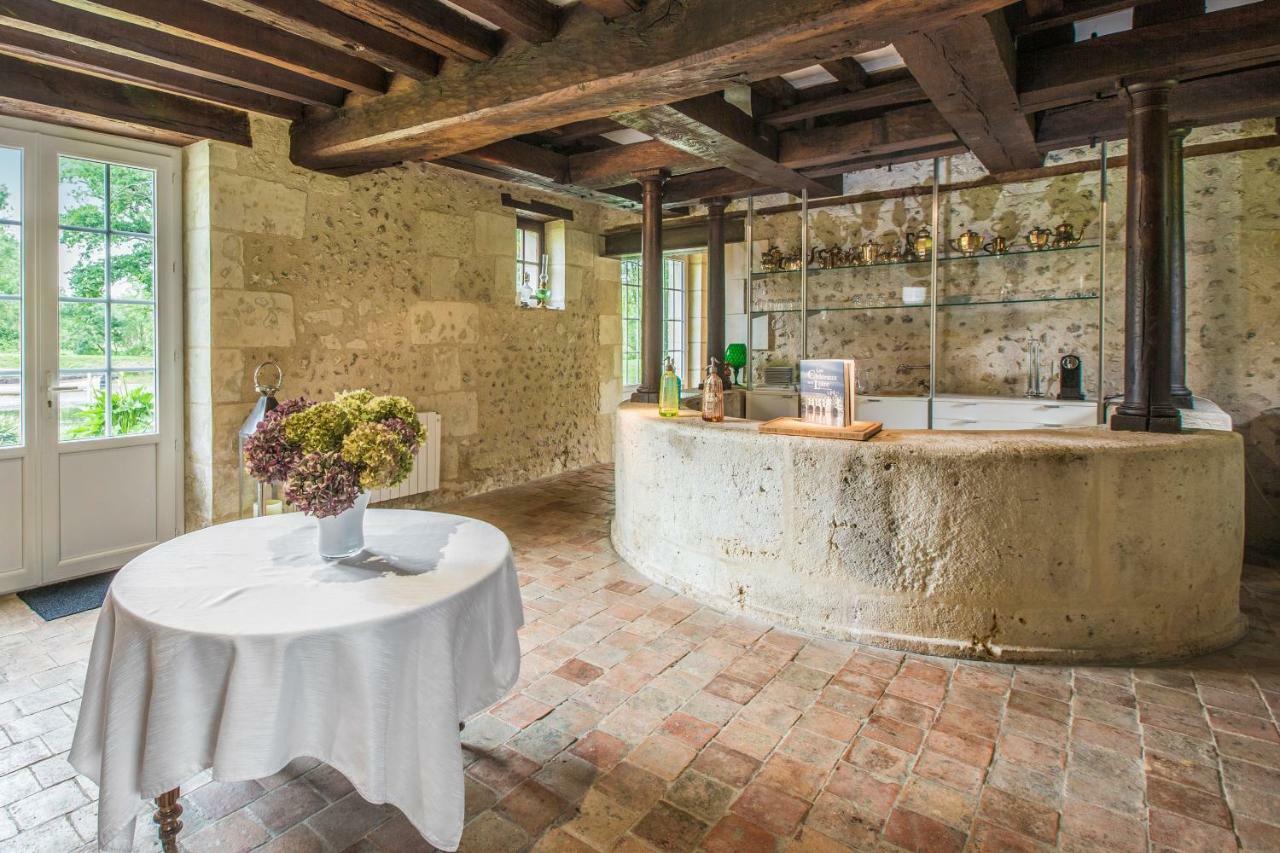 Le Moulin De Chareau Bed & Breakfast Reugny  ภายนอก รูปภาพ